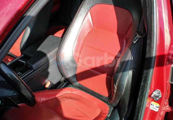 Jaguar XE 2.0 I4D 180k R-Sport AWD AT