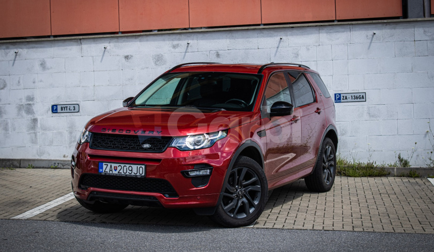 Land Rover Discovery Sport 2.0L TD4 SE R-Dynamic AWD, ACC, Kamera, Lane asist, Po servise