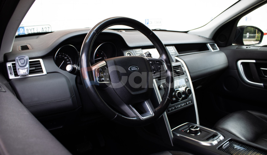 Land Rover Discovery Sport 2.0L TD4 SE R-Dynamic AWD, ACC, Kamera, Lane asist, Po servise