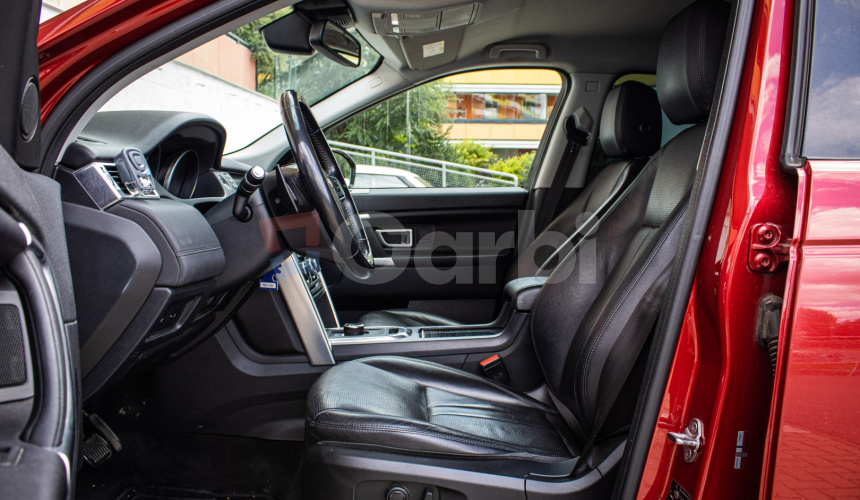 Land Rover Discovery Sport 2.0L TD4 SE R-Dynamic AWD, ACC, Kamera, Lane asist, Po servise