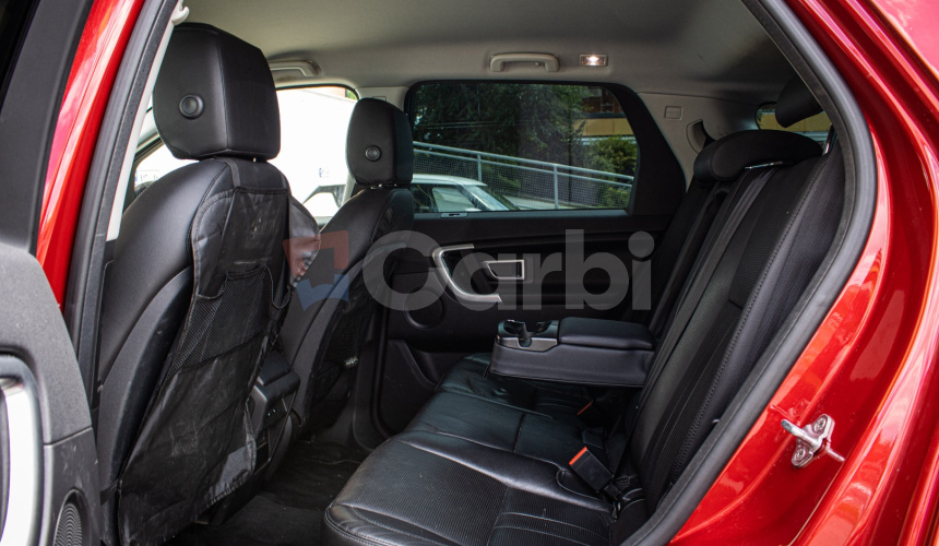 Land Rover Discovery Sport 2.0L TD4 SE R-Dynamic AWD, ACC, Kamera, Lane asist, Po servise