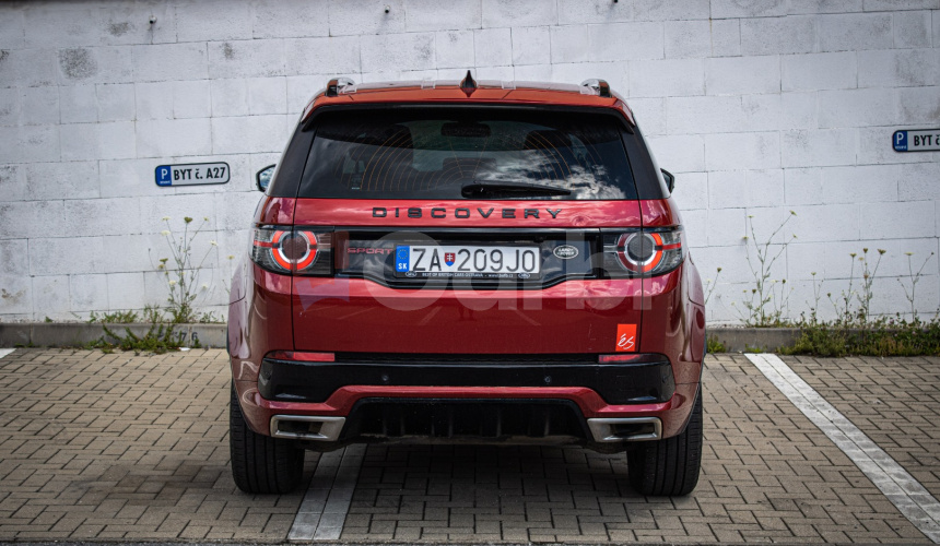 Land Rover Discovery Sport 2.0L TD4 SE R-Dynamic AWD, ACC, Kamera, Lane asist, Po servise