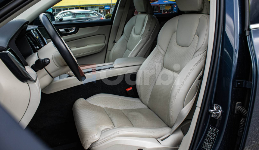 Volvo XC60 2.0 B5 mHEV Inscription AWD A/T