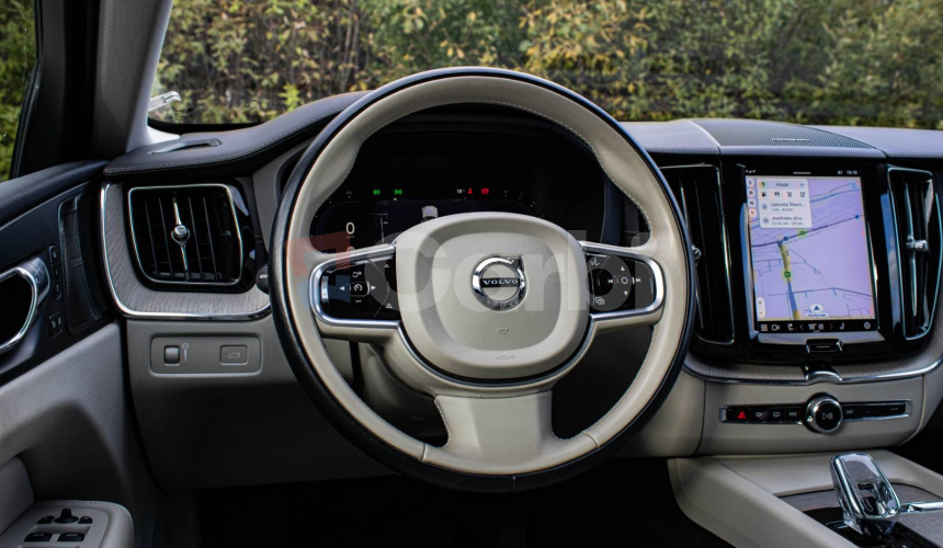 Volvo XC60 2.0 B5 mHEV Inscription AWD A/T
