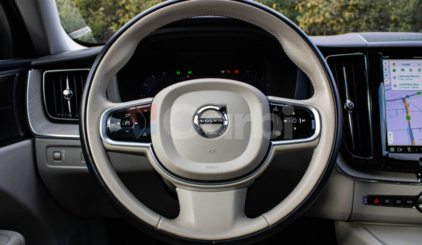 Volvo XC60 2.0 B5 mHEV Inscription AWD A/T