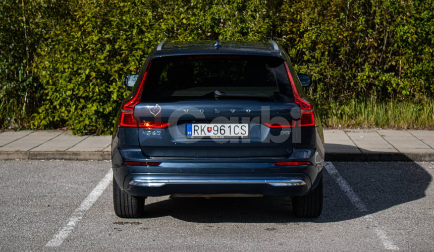 Volvo XC60 2.0 B5 mHEV Inscription AWD A/T