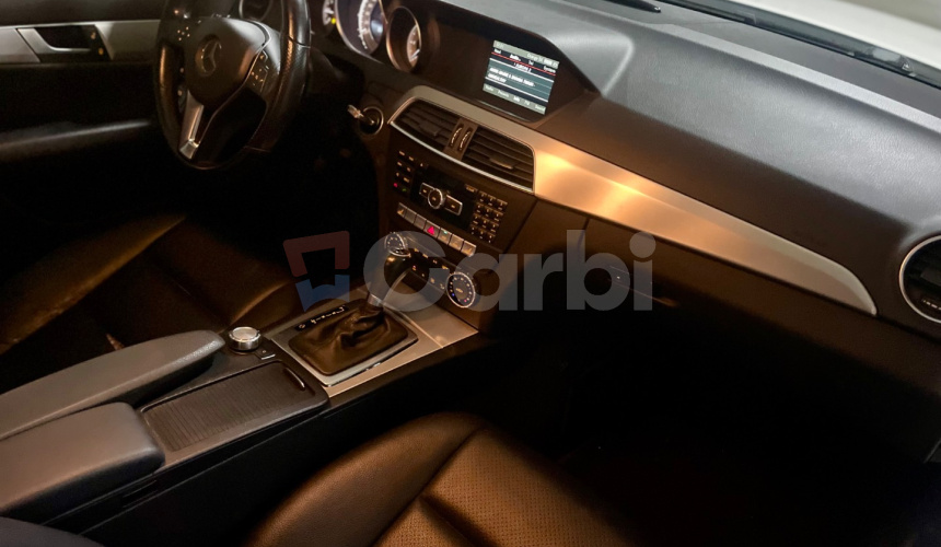 Mercedes-Benz C trieda Sedan Mercedes Benz C180 CDI