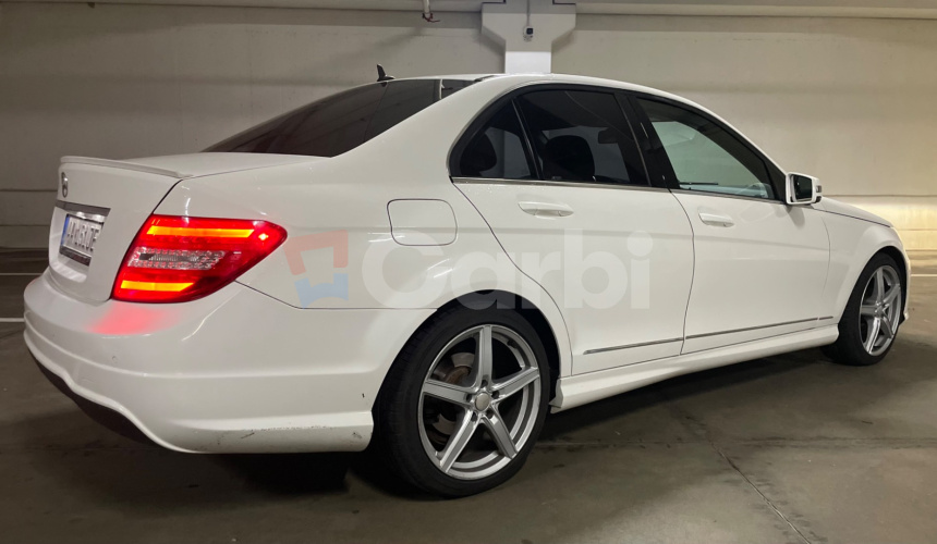 Mercedes-Benz C trieda Sedan Mercedes Benz C180 CDI
