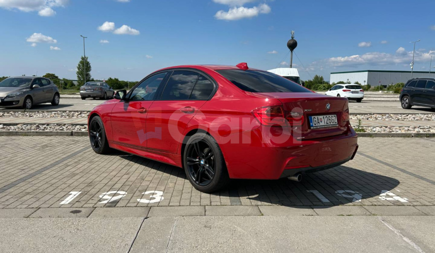 BMW Rad 3 320d xDrive A/T