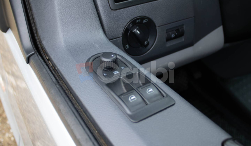 Volkswagen Transporter T5 2.0 TDI 140k KR DSG