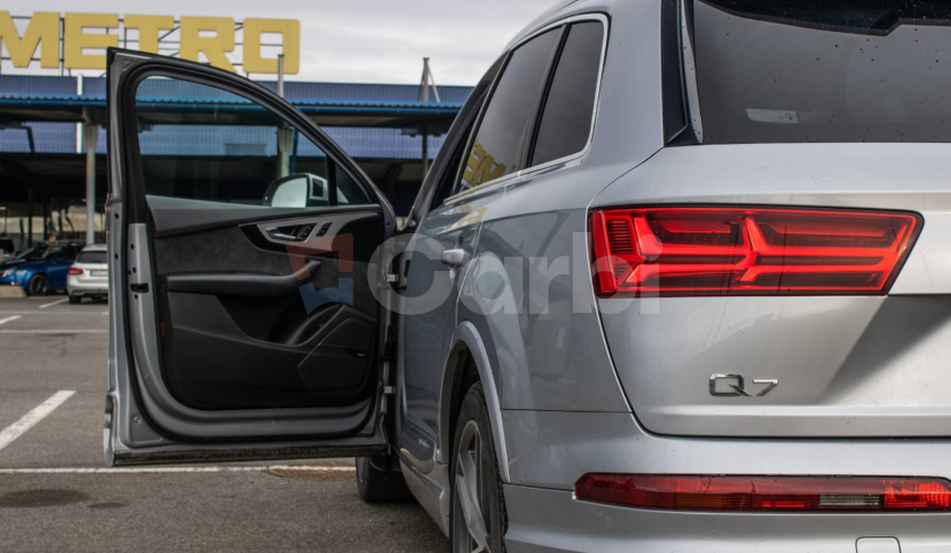 Audi Q7 50 TDI quattro tiptronic S Line - Hybrid