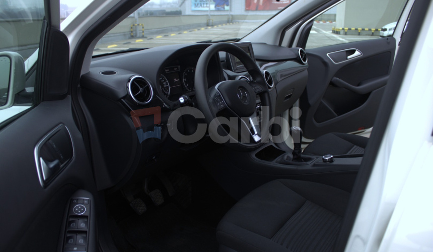 Mercedes-Benz B180, 90kw, MT6