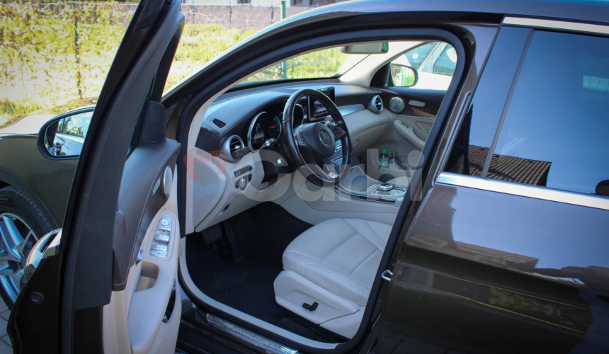 Mercedes-Benz GLC Kupé 220d 4MATIC A/T