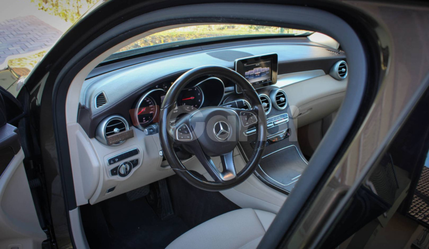 Mercedes-Benz GLC Kupé 220d 4MATIC A/T