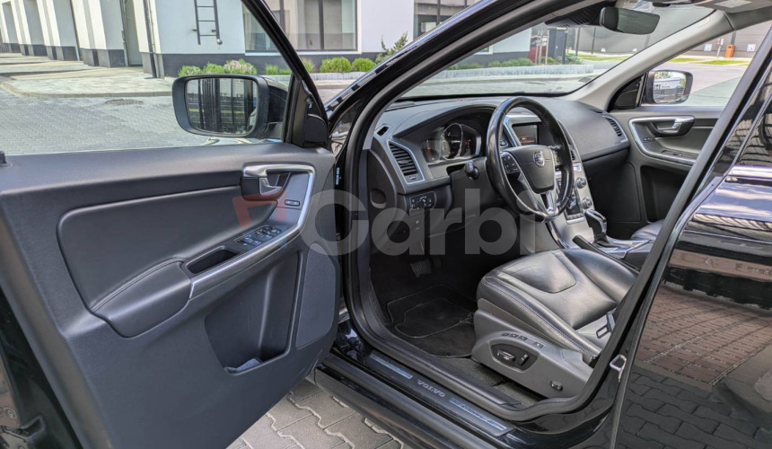 Volvo XC60 D4 2.4L Drive-E Summum Geartronic AWD