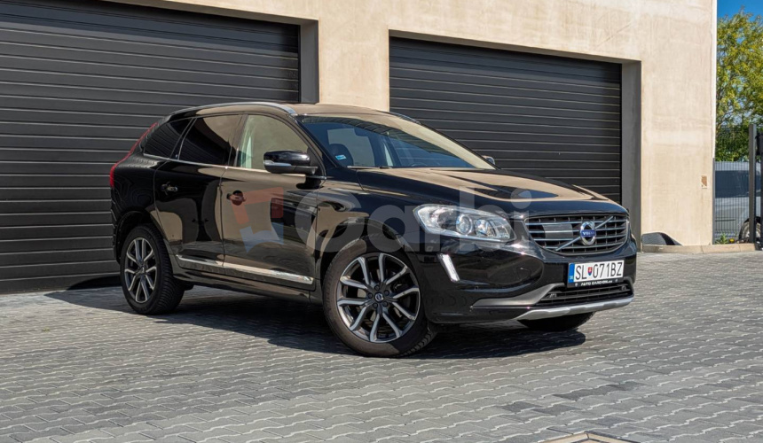 Volvo XC60 D4 2.4L Drive-E Summum Geartronic AWD