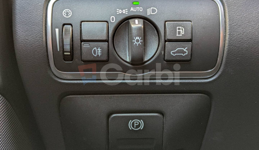 Volvo XC60 D4 2.4L Drive-E Summum Geartronic AWD