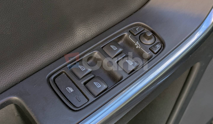 Volvo XC60 D4 2.4L Drive-E Summum Geartronic AWD