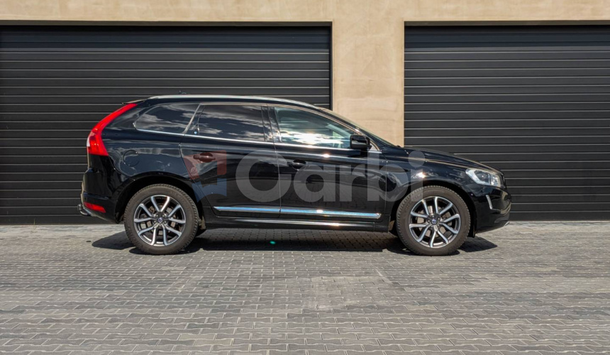 Volvo XC60 D4 2.4L Drive-E Summum Geartronic AWD