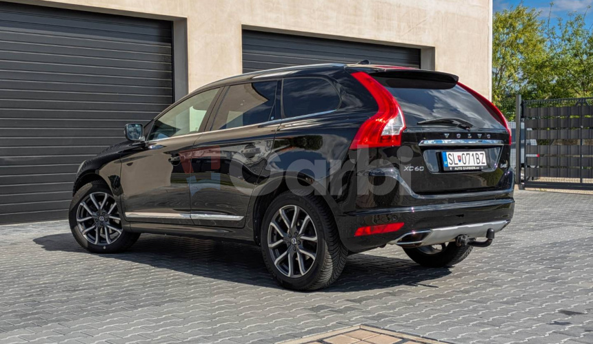 Volvo XC60 D4 2.4L Drive-E Summum Geartronic AWD