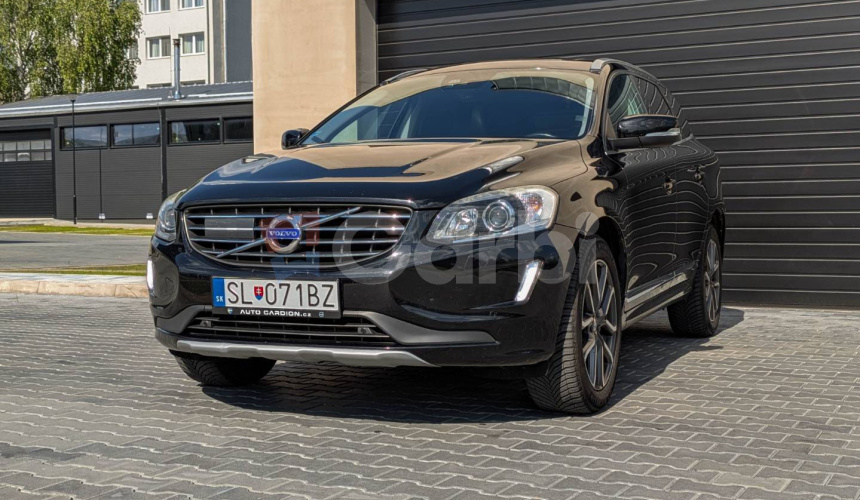 Volvo XC60 D4 2.4L Drive-E Summum Geartronic AWD