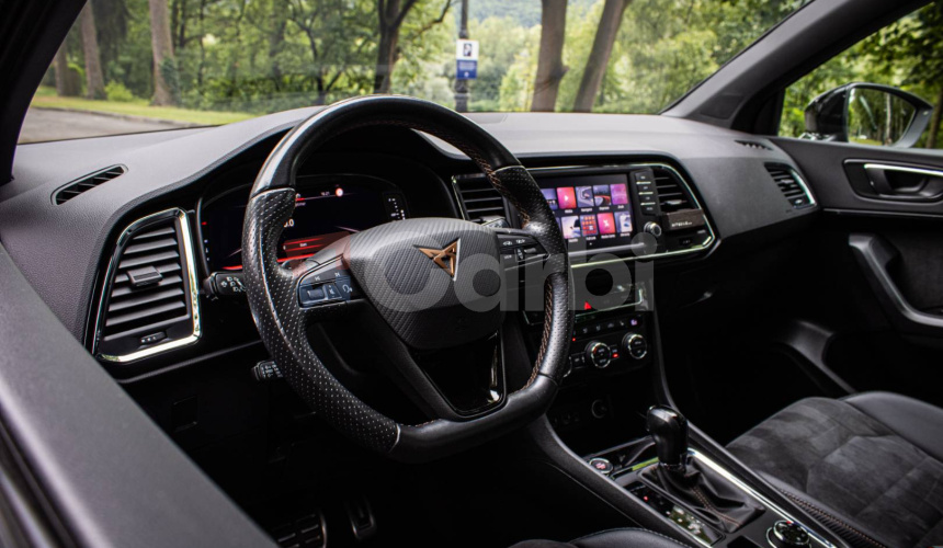 Cupra Ateca 2.0 TSI DSG 4Drive, Nelakované, Ambient, Vyhrievané čelné, Asistenti, DPH