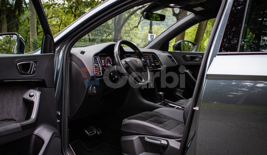 Cupra Ateca 2.0 TSI DSG 4Drive, Nelakované, Ambient, Vyhrievané čelné, Asistenti, DPH