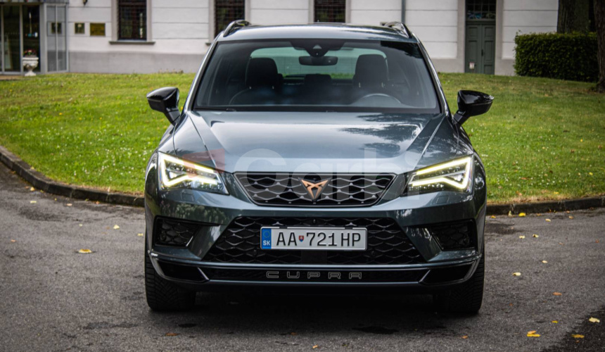 Cupra Ateca 2.0 TSI DSG 4Drive, Nelakované, Ambient, Vyhrievané čelné, Asistenti, DPH