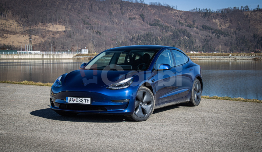 Tesla Model 3 Long Range, Premium Sound, Ťažné, Deep Blue Met, po servise, DPH