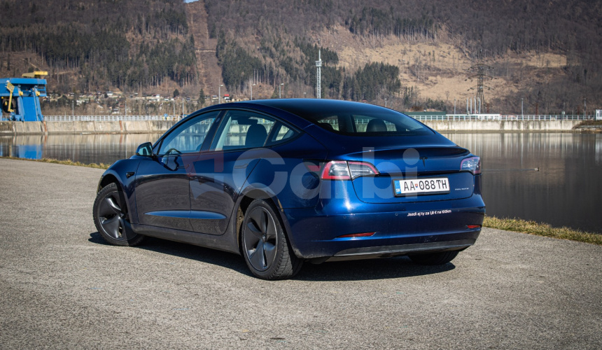 Tesla Model 3 Long Range, Premium Sound, Ťažné, Deep Blue Met, po servise, DPH