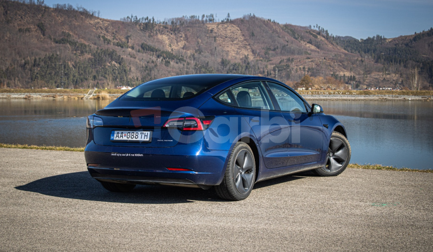 Tesla Model 3 Long Range, Premium Sound, Ťažné, Deep Blue Met, po servise, DPH