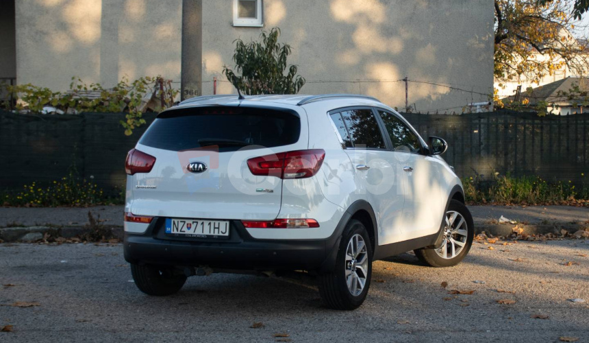 Kia Sportage 1.7 CRDI 2WD M6