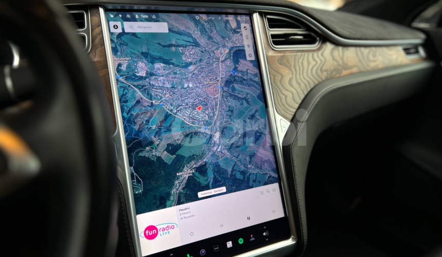 Tesla Model S 75D 4X4 Dual Motor, Nebúrané, Nelakované, Odpočet DPH