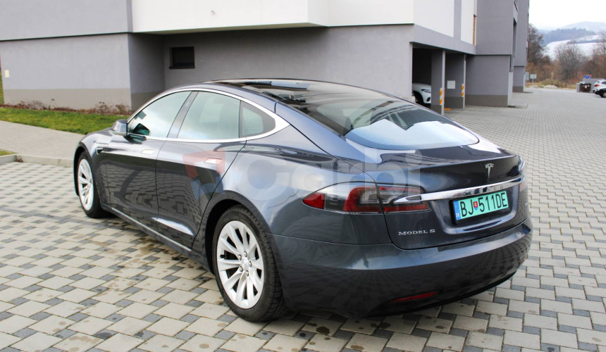 Tesla Model S 75D 4X4 Dual Motor, Nebúrané, Nelakované, Odpočet DPH