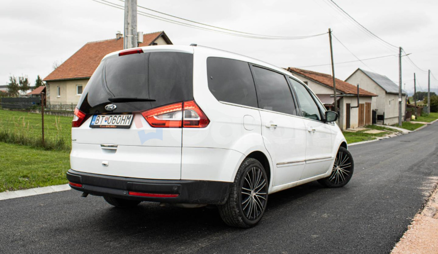 Ford Galaxy 2.2 TDCi DPF 200k Titanium