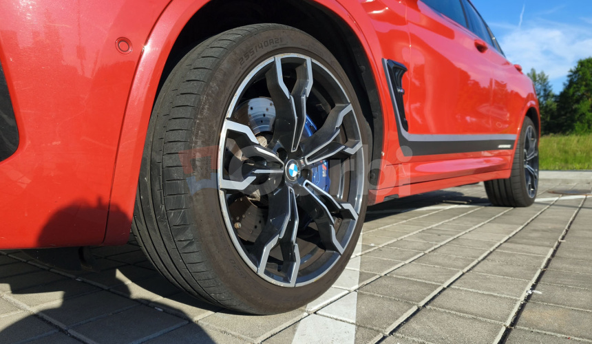 BMW X4 M Competition x-Drive 375kW Individual Toronto Red