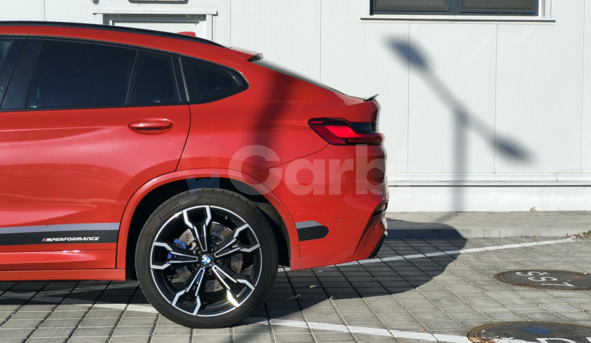 BMW X4 M Competition x-Drive 375kW Individual Toronto Red