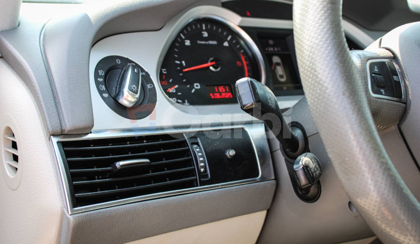 Audi A6 3.0 TDI quattro tiptronic