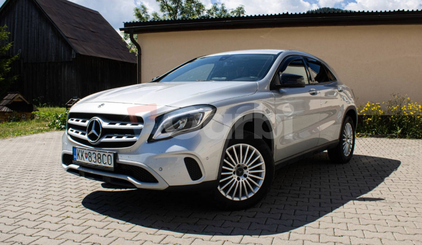 Mercedes-Benz GLA 200 d 4MATIC A/T