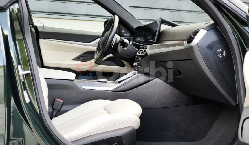 BMW M440i xDrive