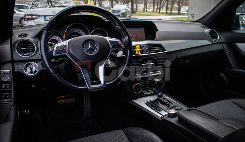 Mercedes-Benz C trieda Sedan 250 CDI 4Matic AMG, Slovenské, Nové rozvody, Distronic Plus, Keyll