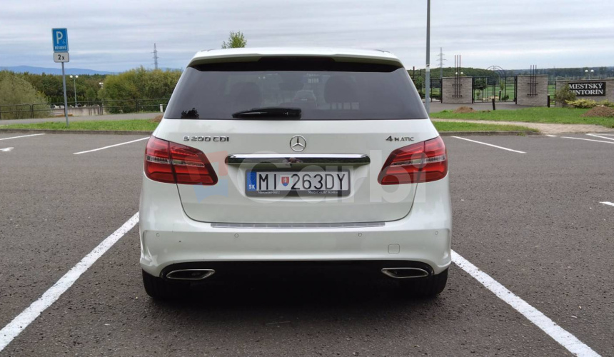 Mercedes-Benz B trieda 200d 4MATIC AMG Line