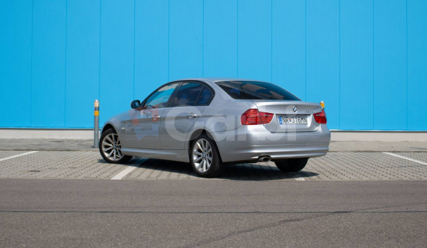 BMW Rad 3 320d xDrive A/T