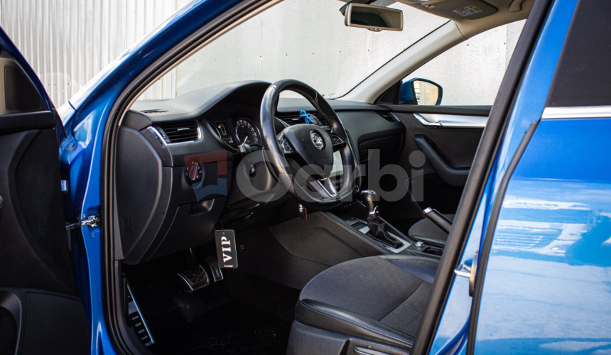 Škoda Octavia Combi 2.0 TDI 4x4 DSG Style 135kW, Bixenon, Polokoža