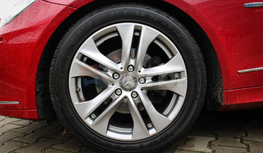 Mercedes-Benz E trieda Kupé 200 BlueEFFICIENCY 7G