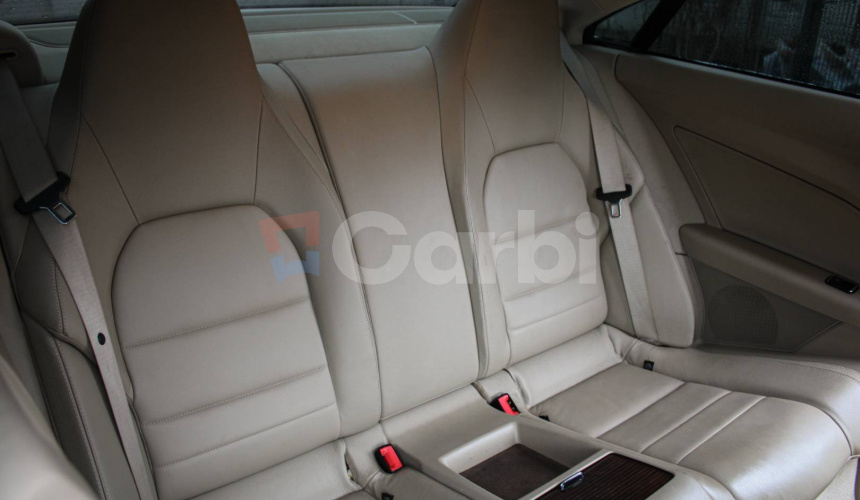 Mercedes-Benz E trieda Kupé 200 BlueEFFICIENCY 7G