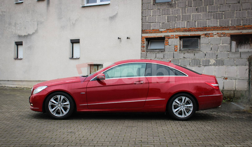 Mercedes-Benz E trieda Kupé 200 BlueEFFICIENCY 7G