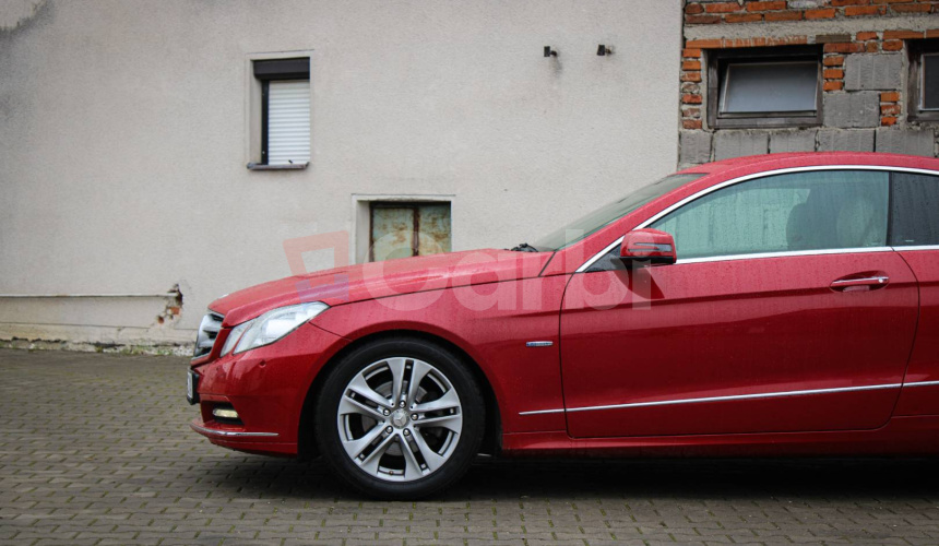 Mercedes-Benz E trieda Kupé 200 BlueEFFICIENCY 7G