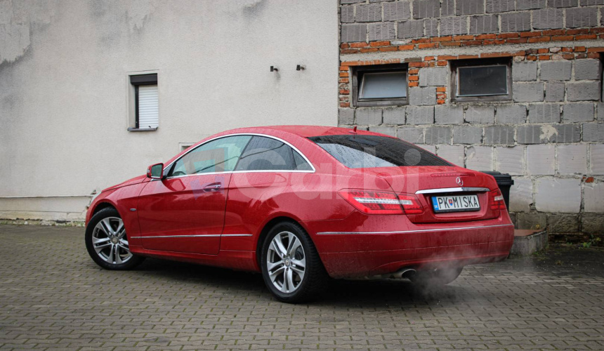 Mercedes-Benz E trieda Kupé 200 BlueEFFICIENCY 7G