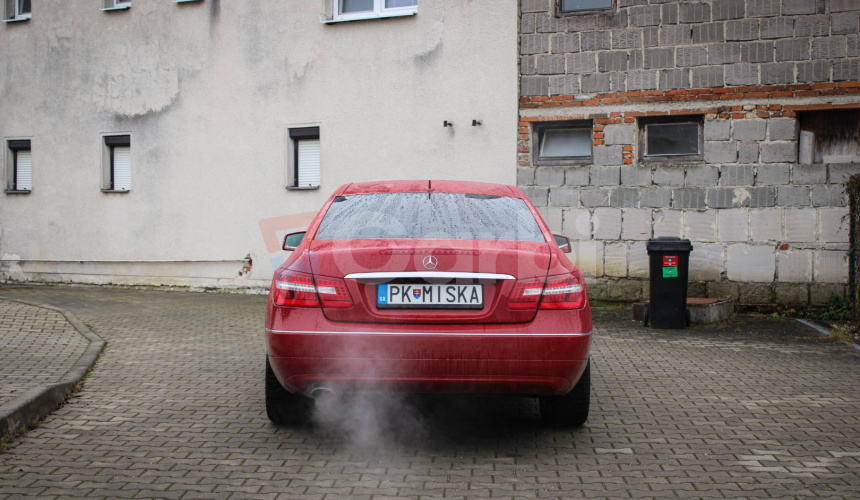 Mercedes-Benz E trieda Kupé 200 BlueEFFICIENCY 7G